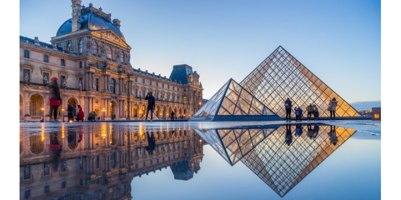 Louvre Müzesi Soygununda İki Şüpheli Tutuklandı