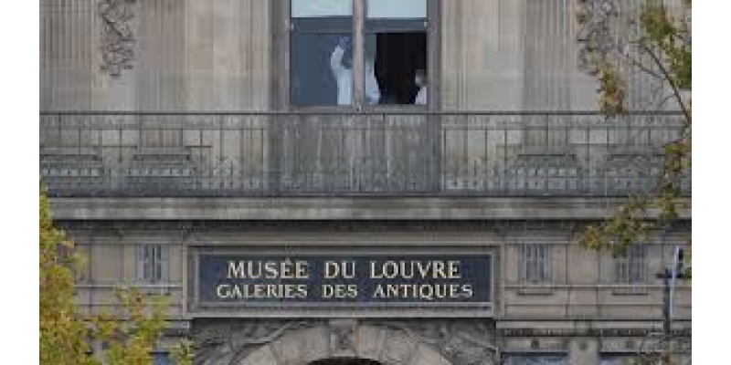 Louvre Müzesi Soygunu Sonrası Şok Hamle: Kraliyet Mücevherleri Fransa Merkez Bankası’na Taşındı!