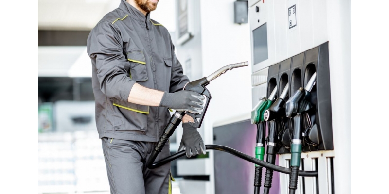 Benzine Gece Yarısından İtibaren 1 Lira 14 Kuruş Zam Geliyor